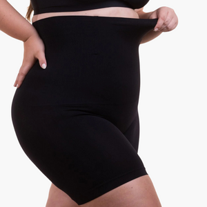 Shorts ajustados que levantan los glúteos y controlan el abdomen